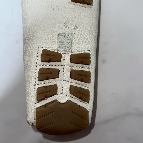 COACH Amber Pebble Grain Leather Chalk White Loafer Size 6B - Picture 10 of 13